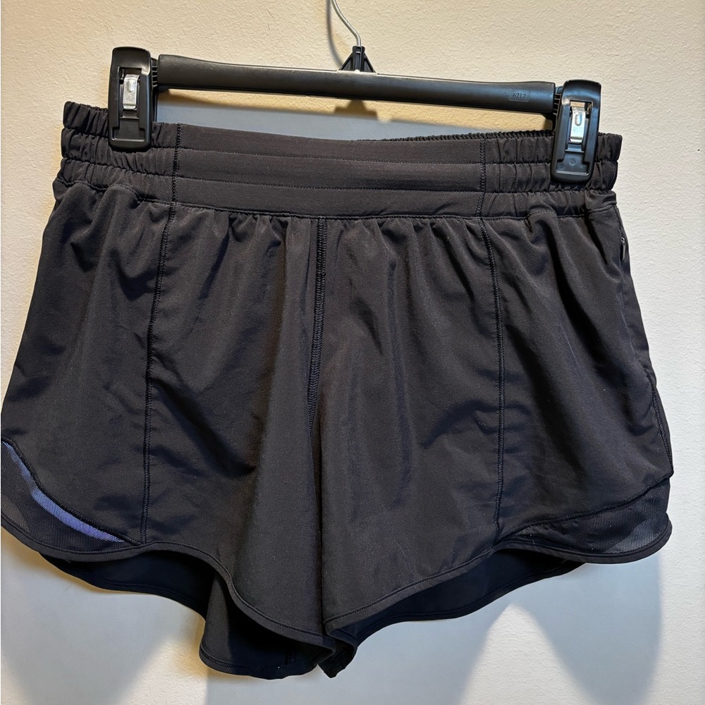 Lululemon Hotty Hot Low Rise 4” Running Short size 8